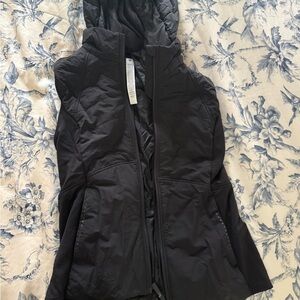 lululemon another mile vest